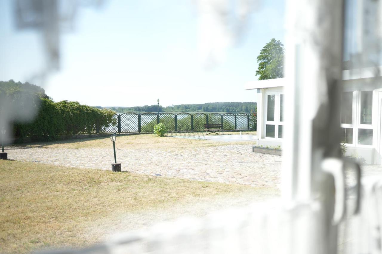 Black Tiger Seaside - Ferienwohnungen Direkt Am See Garden Exteriér fotografie