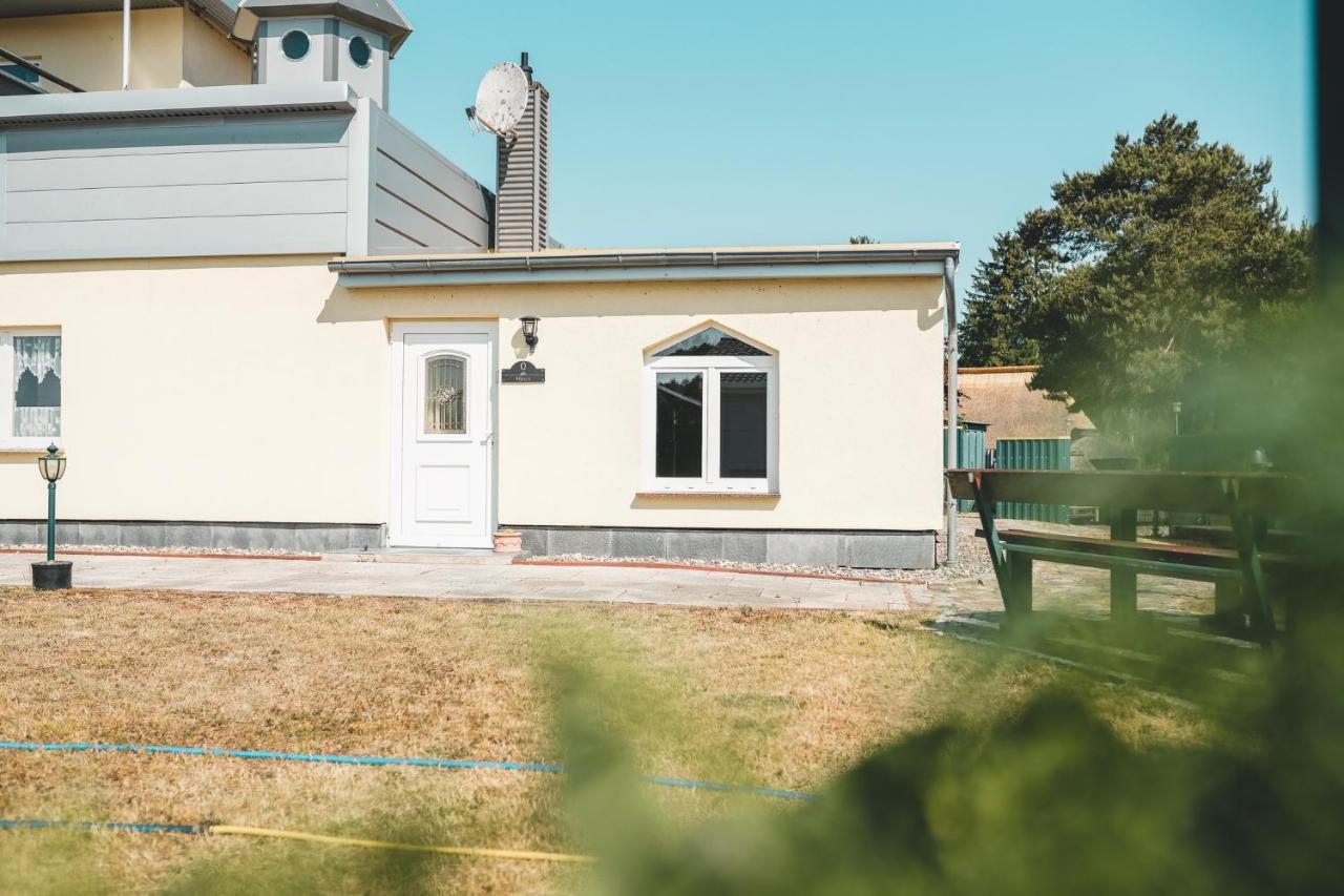 Black Tiger Seaside - Ferienwohnungen Direkt Am See Garden Exteriér fotografie
